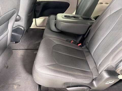 2019 Chrysler Pacifica LX