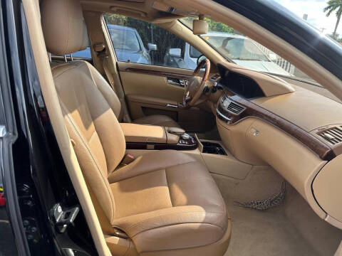 2009 Mercedes-Benz S-Class S 550