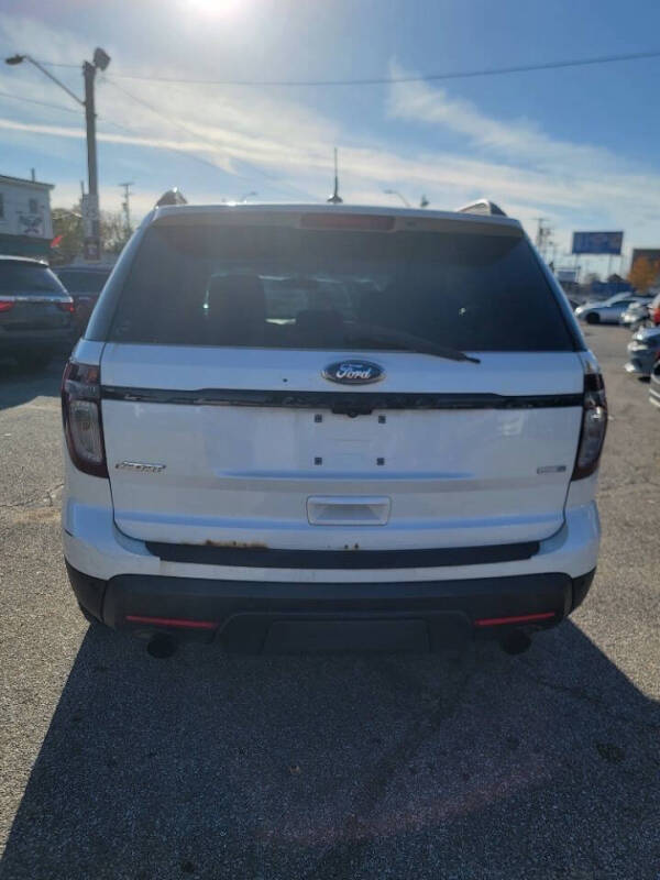 2014 Ford Explorer Sport