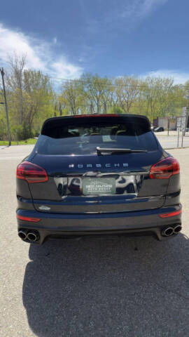 2016 Porsche Cayenne S