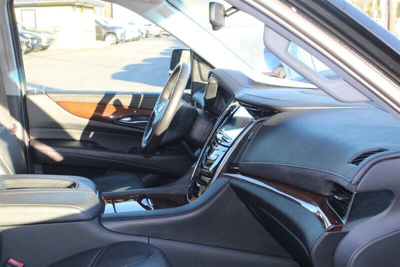 2019 Cadillac Escalade ESV Standard