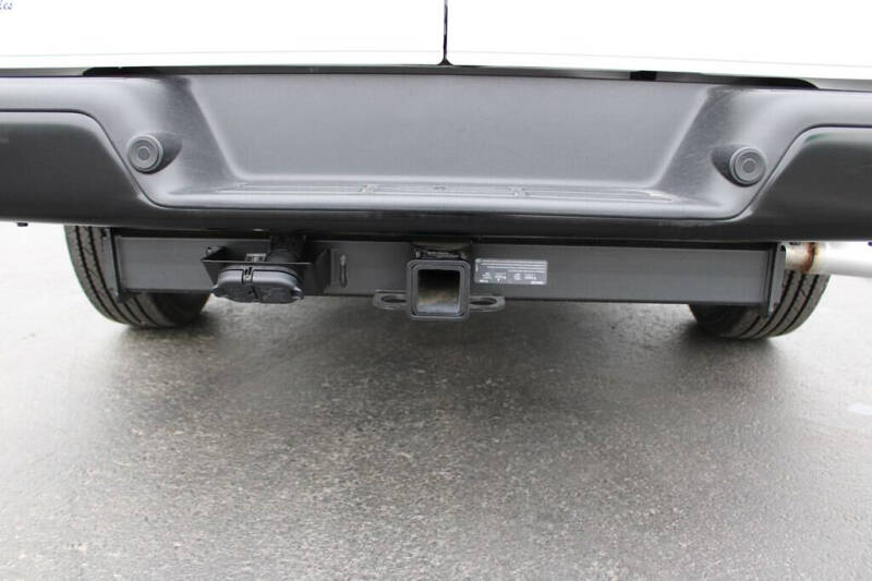 2025 Chevrolet Express 3500