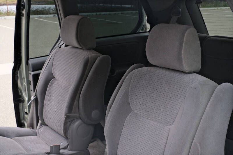 2006 Toyota Sienna LE 7 Passenger