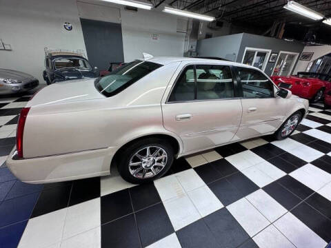 2011 Cadillac DTS Luxury Collection