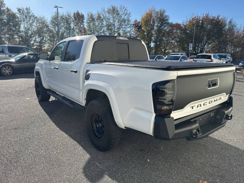 2022 Toyota Tacoma SR5 V6