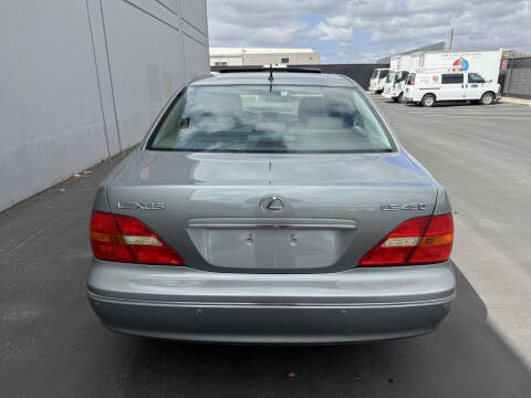 2003 Lexus LS 430
