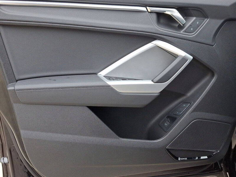 2025 Audi Q3 quattro S line Prem Plus 45 TFSI