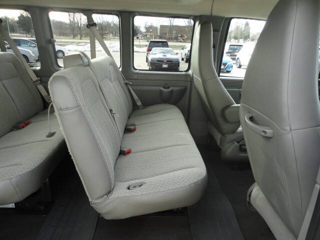 2024 GMC Savana LT 2500