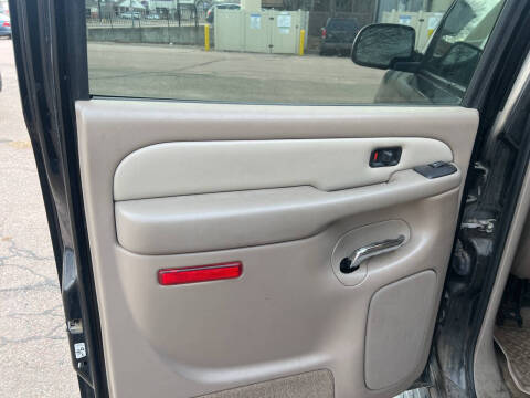 2005 GMC Yukon XL Denali