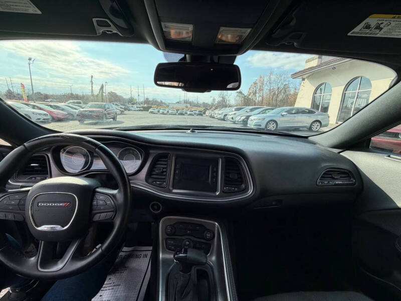 2015 Dodge Challenger SXT