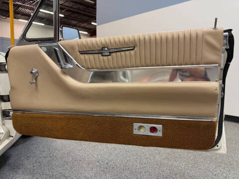 1964 Ford Thunderbird