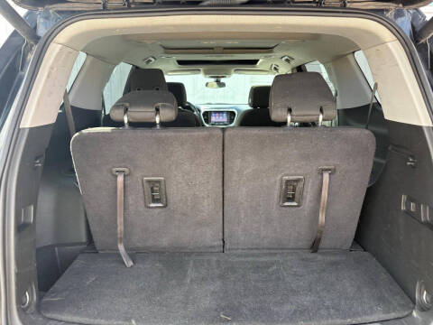 2017 GMC Acadia SLE-2