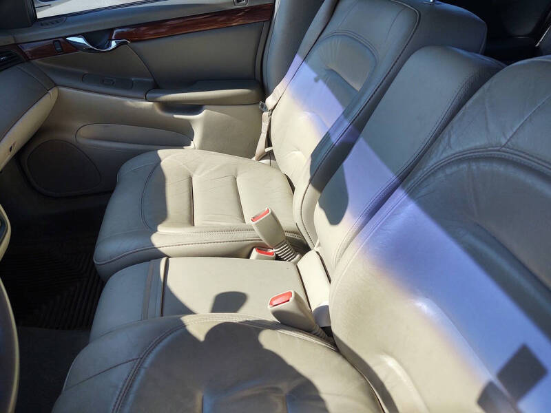 2002 Cadillac DeVille