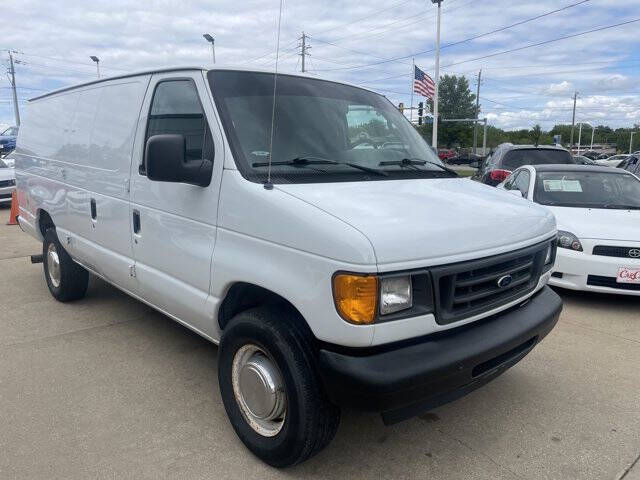2005 Ford E-Series E-350 SD