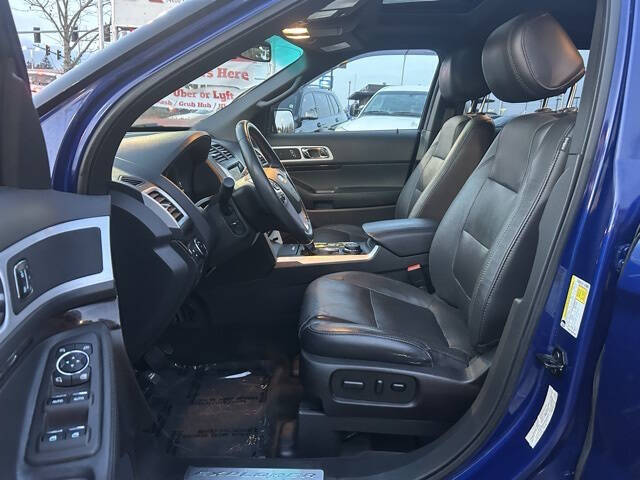 2015 Ford Explorer Limited photo 17