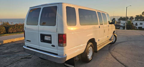 2012 Ford E-Series E-350 SD XLT