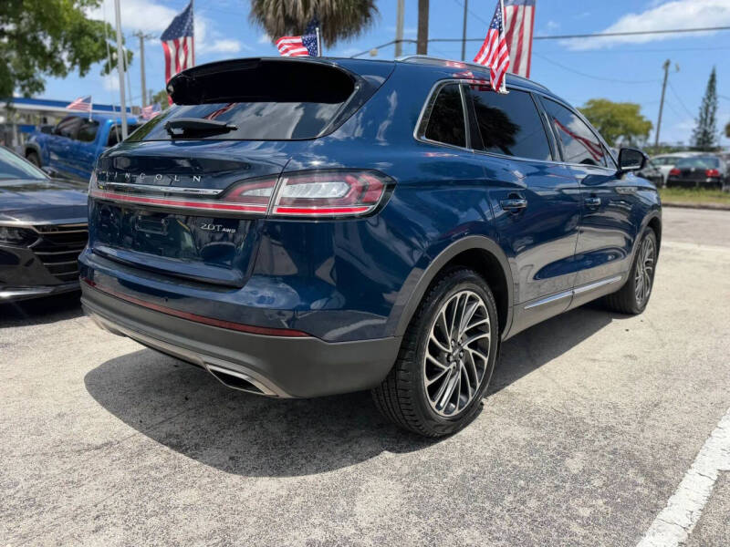 2019 Lincoln Nautilus Reserve