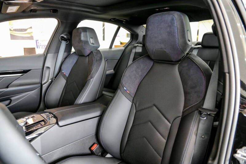 2026 BMW 5 Series 530i xDrive