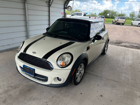 2013 MINI Hardtop for sale at FELIPE'S AUTO SALES in Bishop TX