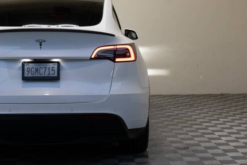 2021 Tesla Model Y Standard Range