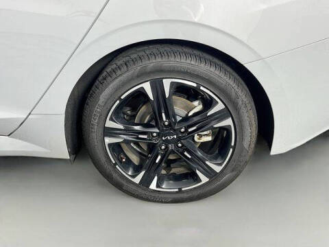 2023 Kia K5