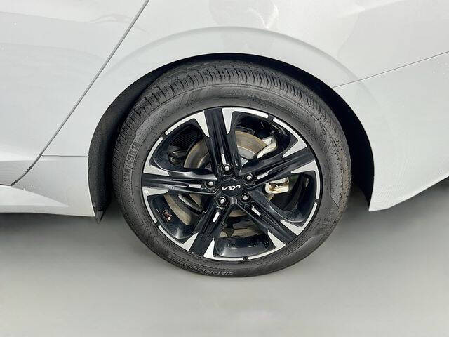 2023 Kia K5