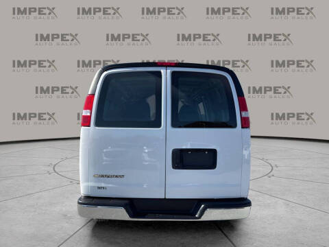 2023 Chevrolet Express 2500