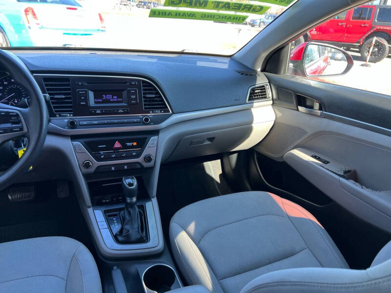 2017 Hyundai Elantra SE