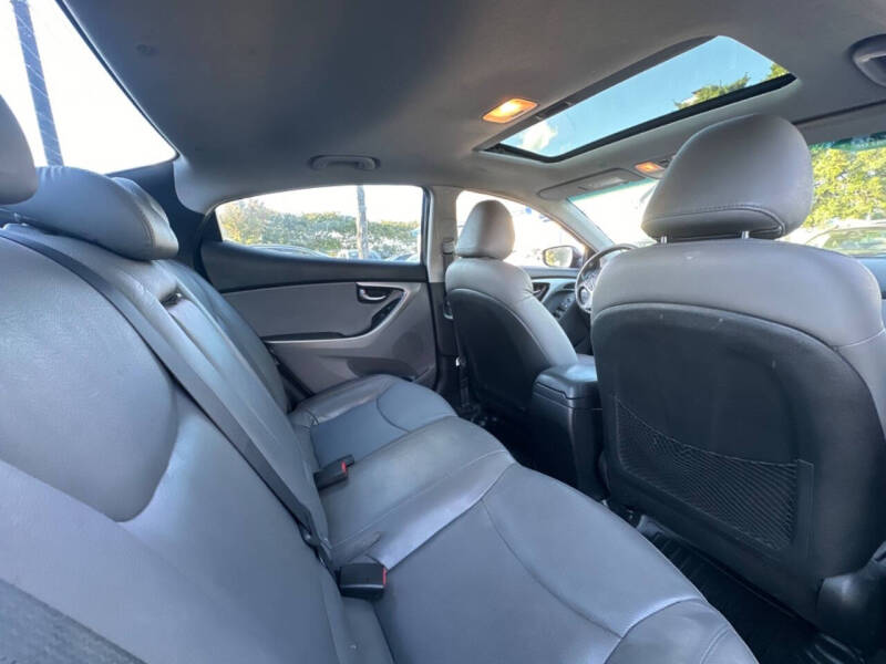 2012 Hyundai Elantra Limited