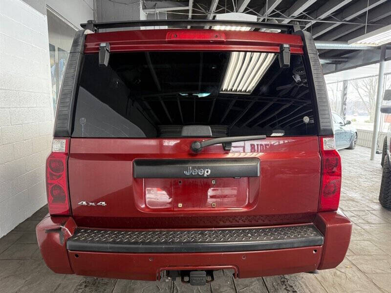 2008 Jeep Commander Sport