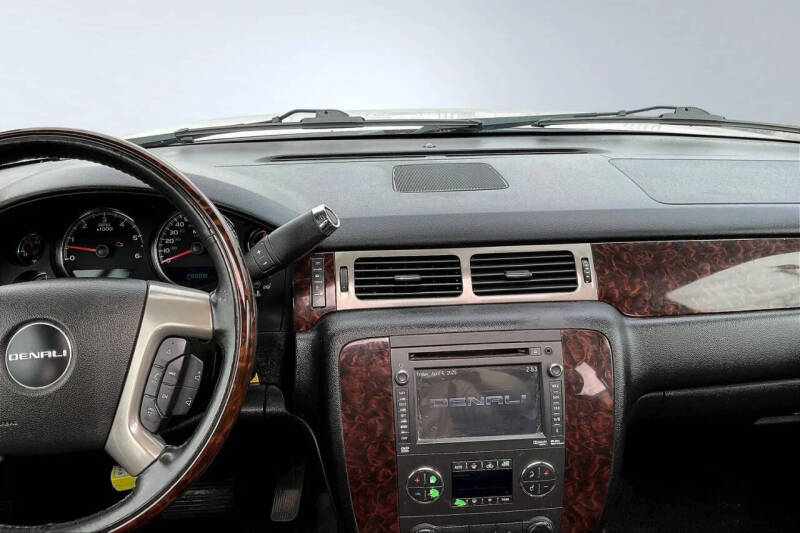 2013 GMC Yukon Denali