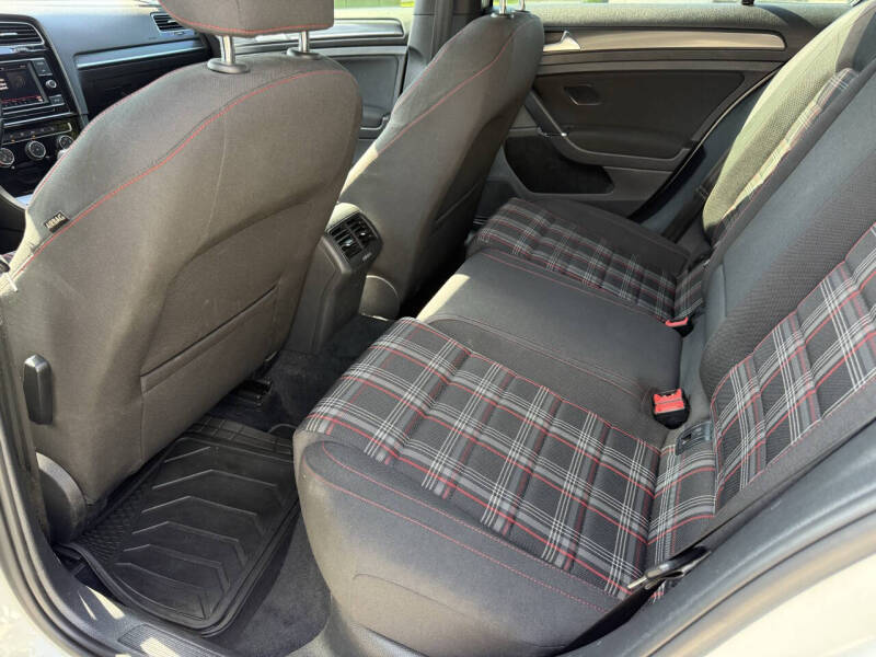 2018 Volkswagen Golf GTI S