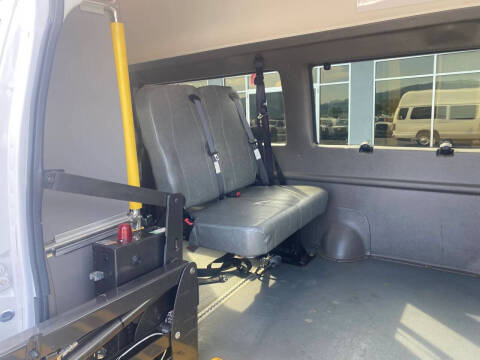 2014 Ford E-Series E-350 SD