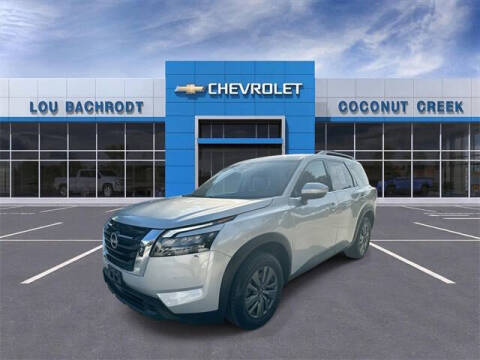 2024 Nissan Pathfinder SV