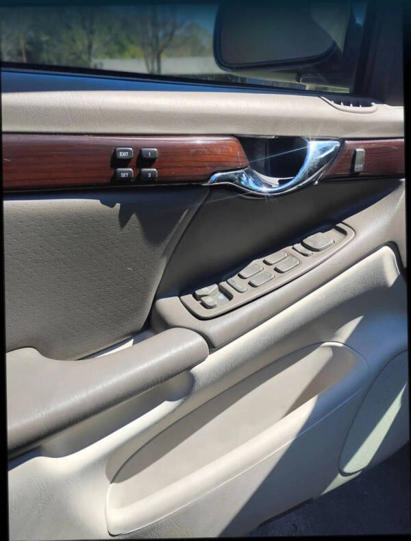 2002 Cadillac DeVille DTS
