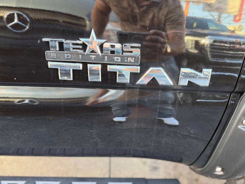 2017 Nissan Titan SL
