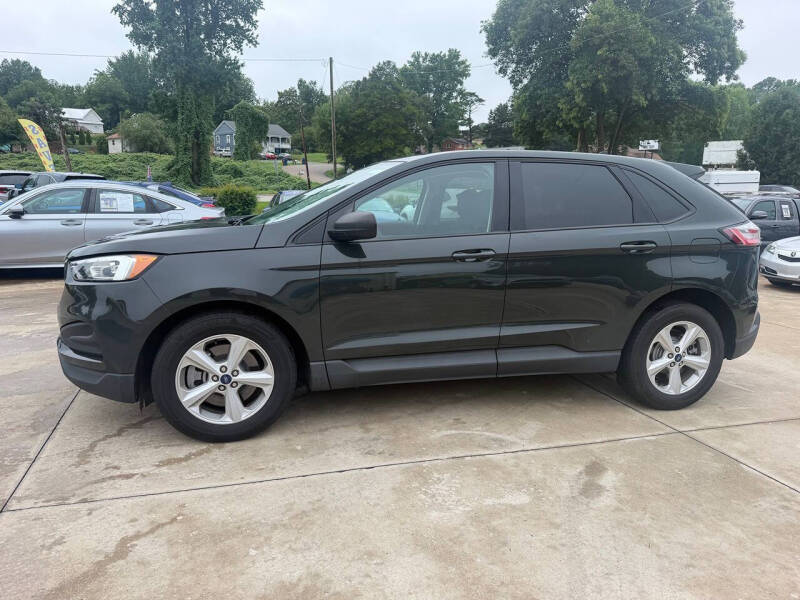 2022 Ford Edge SE
