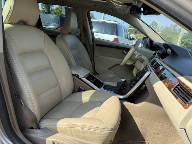 2013 Volvo XC70 3.2