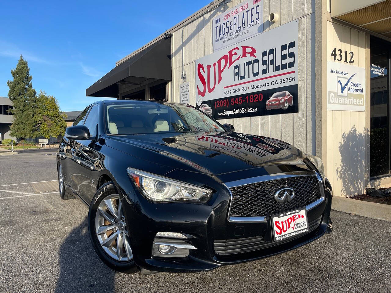 2015 INFINITI Q50 for sale at Super Auto Sales Modesto in Modesto, CA