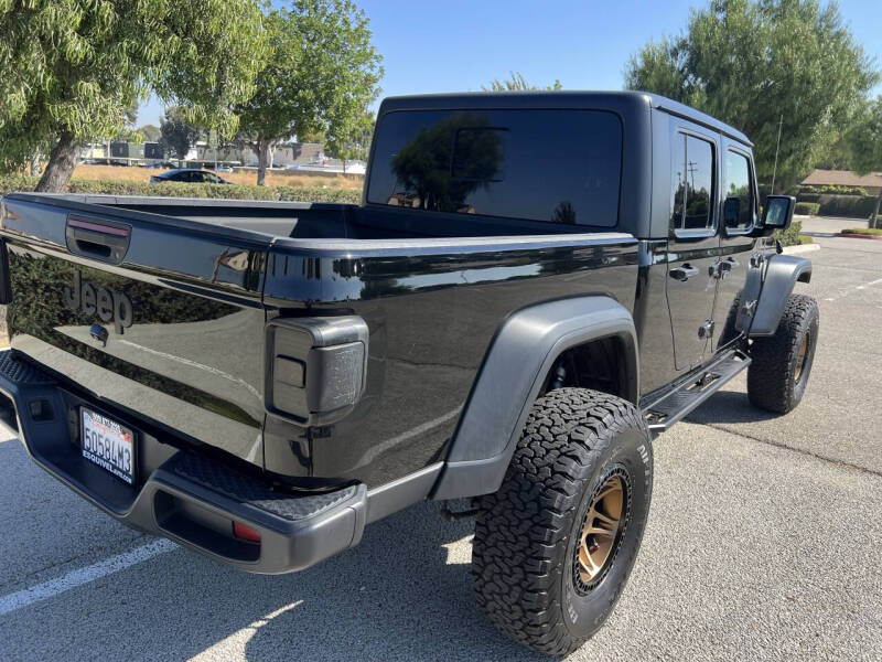 2020 Jeep Gladiator Sport