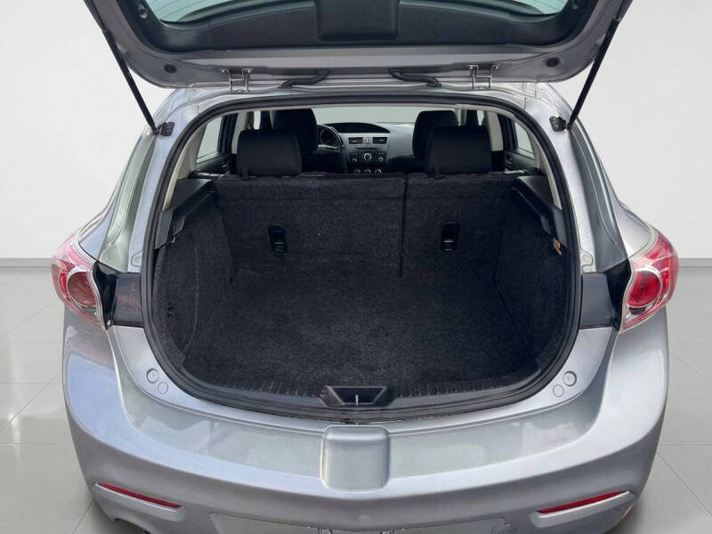 2013 Mazda MAZDA3 i Touring