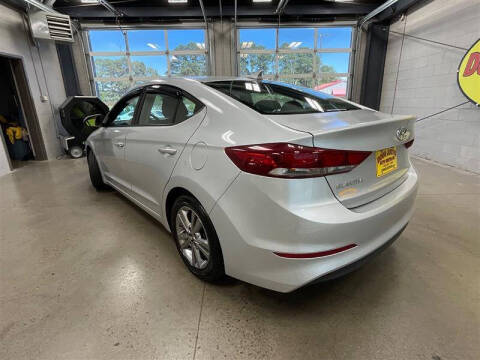 2018 Hyundai Elantra