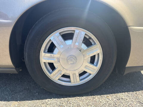 2004 Cadillac DeVille