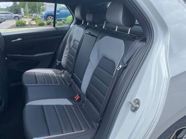 2025 Volkswagen Golf GTI SE