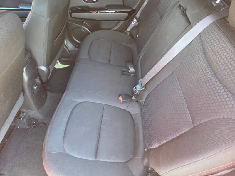 2019 Kia Soul +