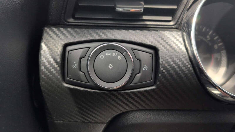 2017 Ford Mustang V6