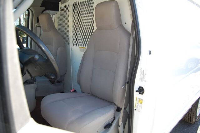 2013 Ford E-Series E-350 SD