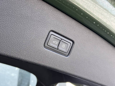 2022 Audi SQ5 Sportback 3.0T quattro Premium Plus