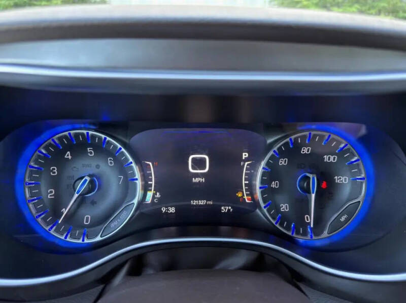 2017 Chrysler Pacifica Touring-L Plus