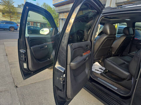 2011 Chevrolet Avalanche LTZ